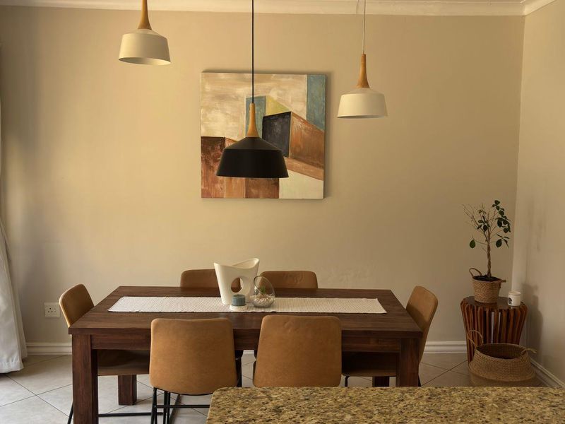 Spacious Home with Cottage, Pool & Top Security in Norwood - Photo 4