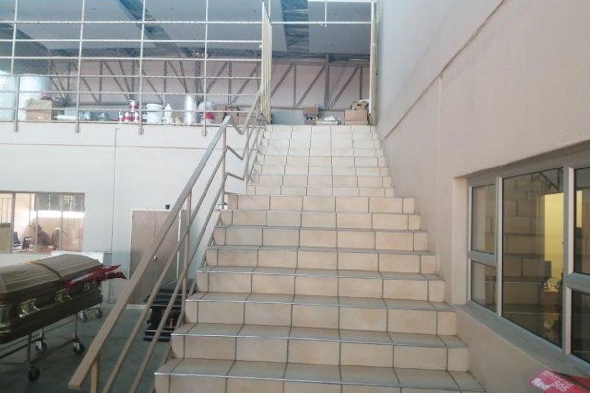 INTERLINK FRIENDLY WAREHOUSE FOR SALE - LAFRENZ - Photo 5