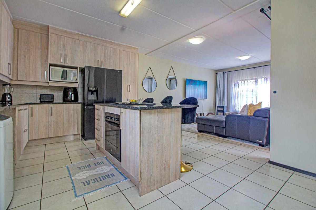 Stylish, Practical, and Spacious Living - Photo 2