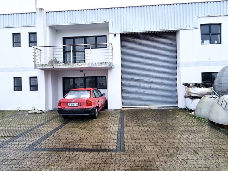 Double Volume Warehouse in Capricorn Business Park - Photo 1