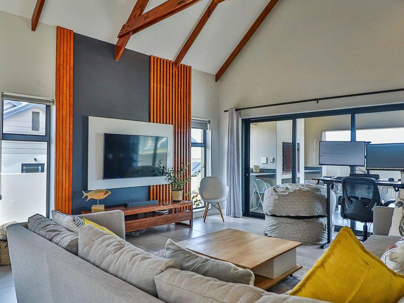 Excellent home in Hartland lifestyle estate - Photo 8