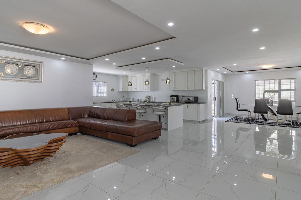 Your perfect escape in one of Parklands’ most peaceful pockets. - Photo 4