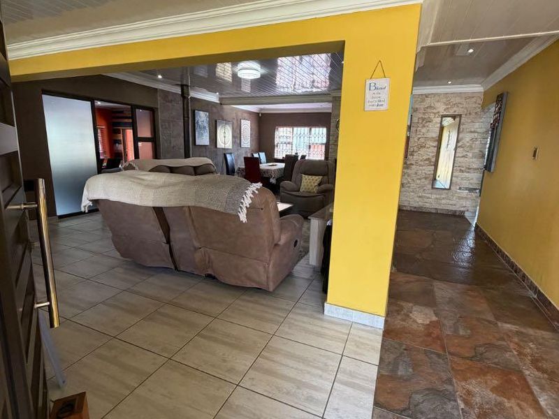 5 Bedroom House For Sale In Elim Kuils River - Photo 7