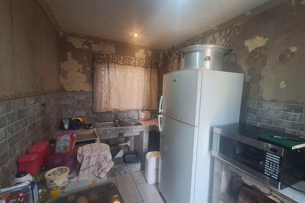 A Bachelor In Ivory Park - Photo 3