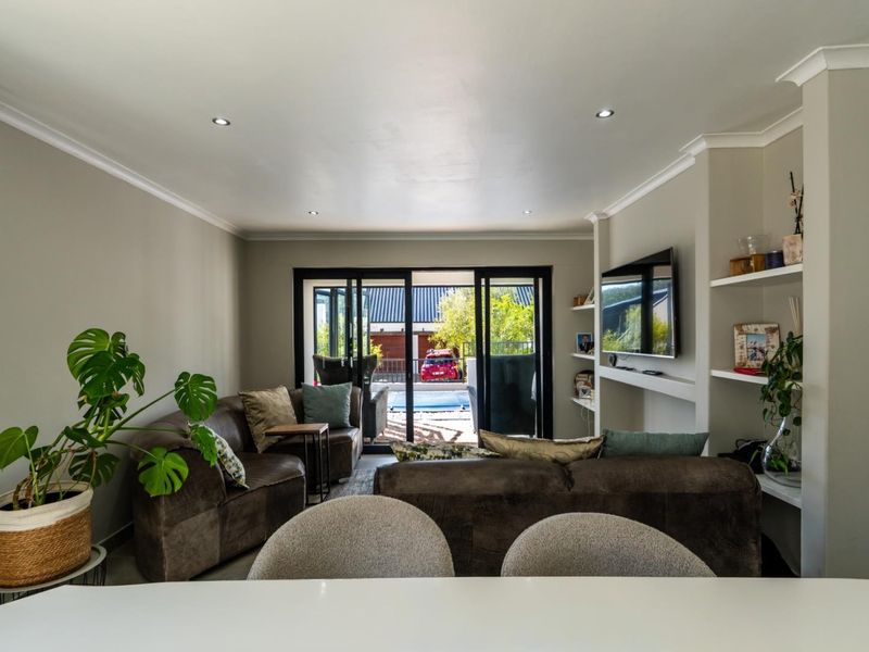 4 Bedroom house - Photo 4