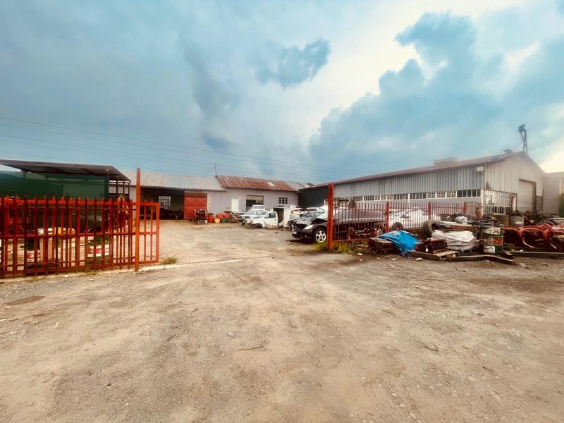 Industrial Property for sale. - Photo 2