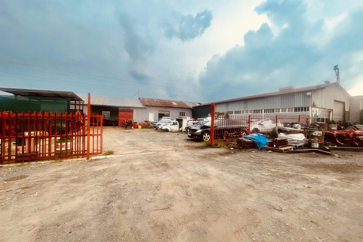 Industrial Property for sale. - Photo 2
