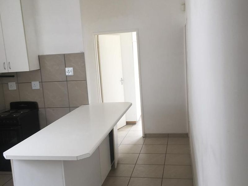 Townhouse in Avis for Sale | N$ 2 000 000 - Photo 7