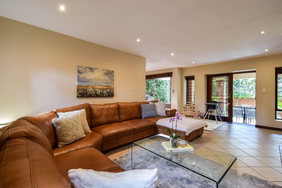 A PERFECT PLACE TO CALL HOME! - Photo 2