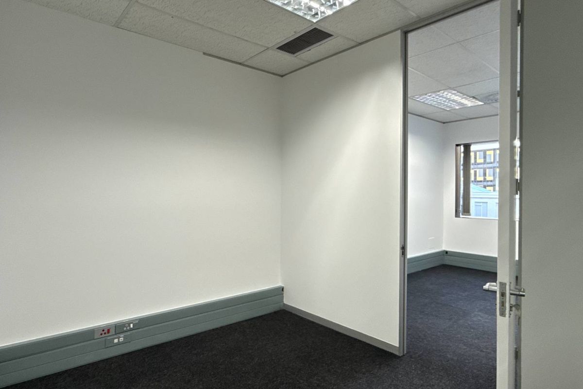 255m2 of prime CBD Office Space - Photo 5
