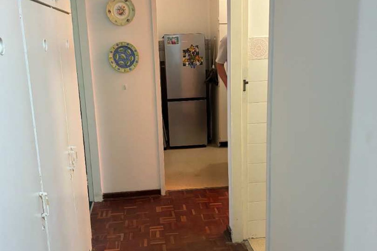 **Charming 5th Floor Apartment in Prime North Beach Location** - Photo 4