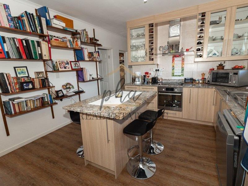 CHARMING 2-Bedroom Townhouse For Sale - Photo 9