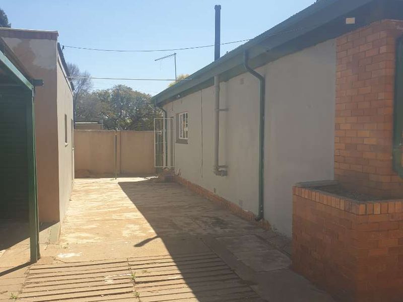 Fixer-Upper Opportunity in Western Extension, Benoni - Perfect for Investors or DIY Enthusiasts - Photo 5