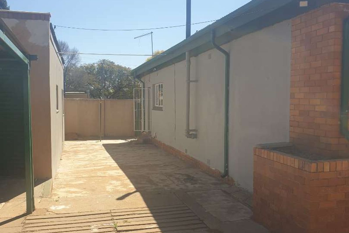 Fixer-Upper Opportunity in Western Extension, Benoni - Perfect for Investors or DIY Enthusiasts - Photo 5