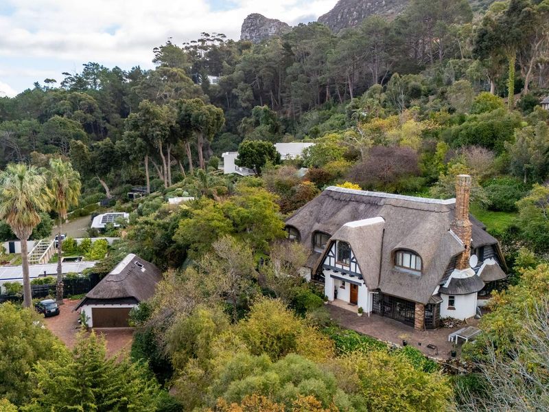 Character Heritage and Panoramic Views High Above Constantia! - Photo 3
