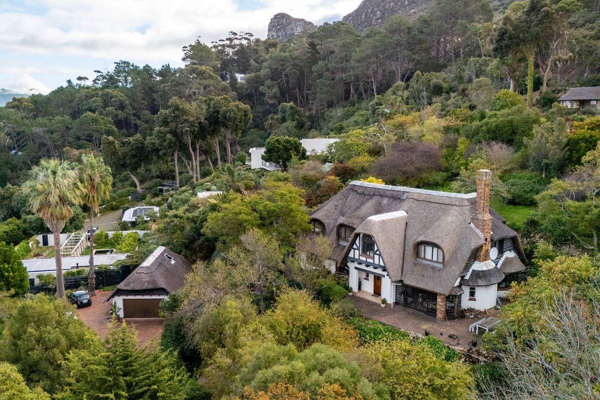 Character Heritage and Panoramic Views High Above Constantia! - Photo 3