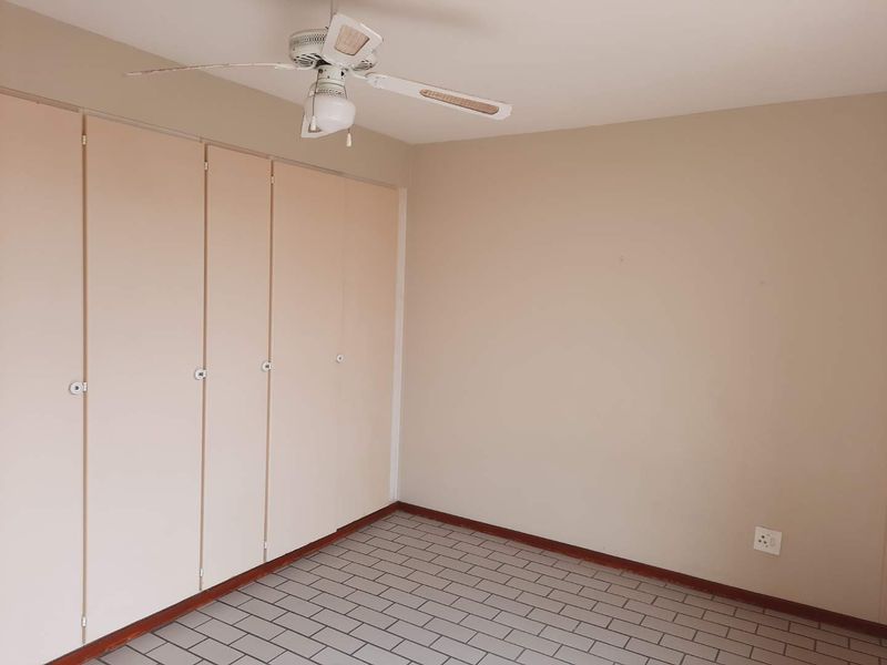 Enjoy Comfort & Security in This Neat 2-Bed Apartment - Photo 5