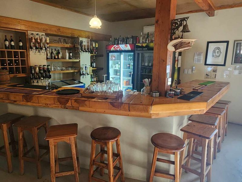 WELL LOCATED INCOME GENERATING PROPERTY - Photo 8