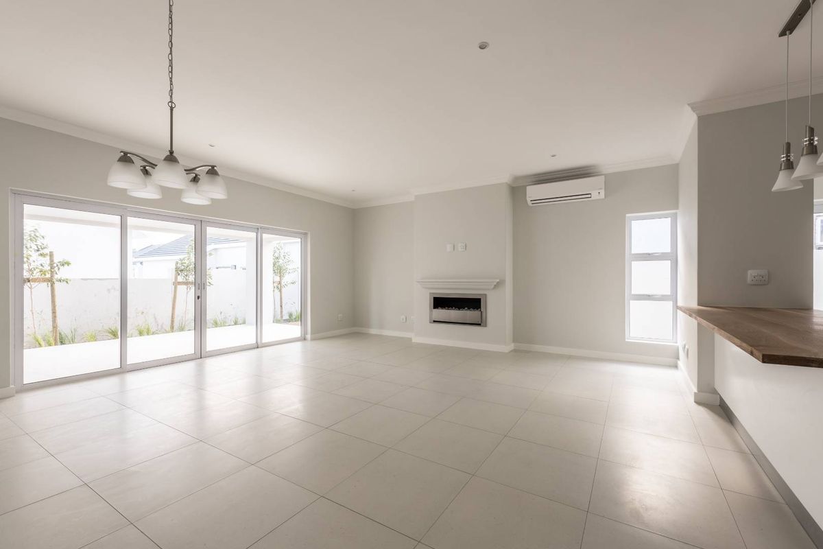 Three bedroom family home for rent on Val de Vie Estate - Photo 5