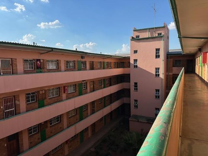 City Living Made Easy: Central Trevenna Gem! - Photo 9