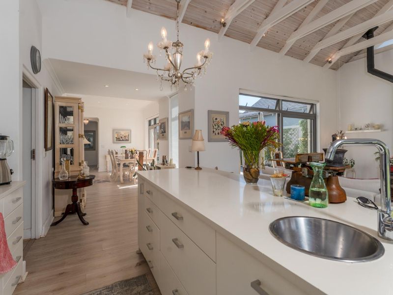 Family Home in Lake Michelle Eco Estate - Photo 10