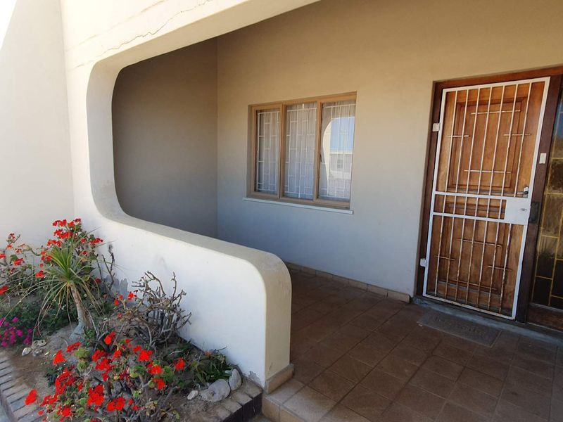 3 Easy steps, 1 sign the contract, 2 pay and 3 move in for your December holiday. - Photo 4