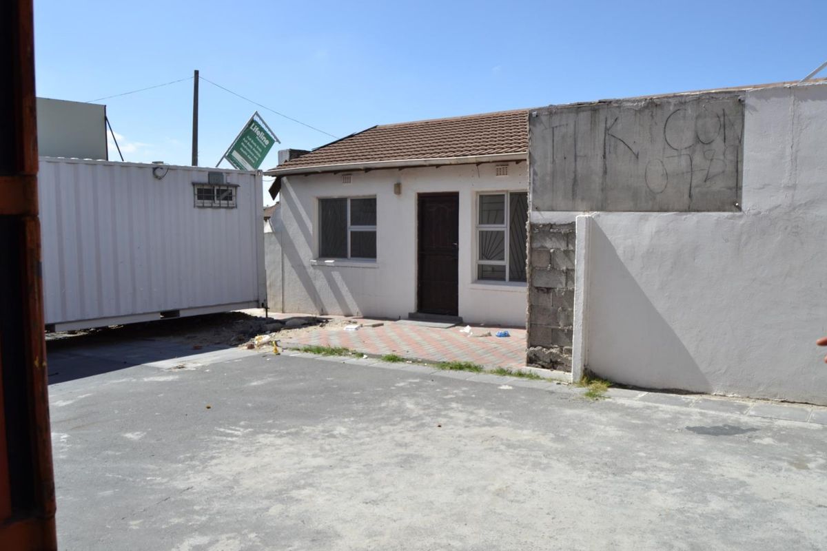Versatile Open Plan Property for Rent in Litha Park, Khayelitsha - Photo 3