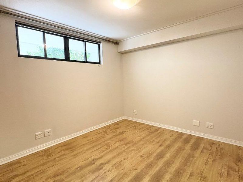 Unfurnished Executive Apartment - Photo 7