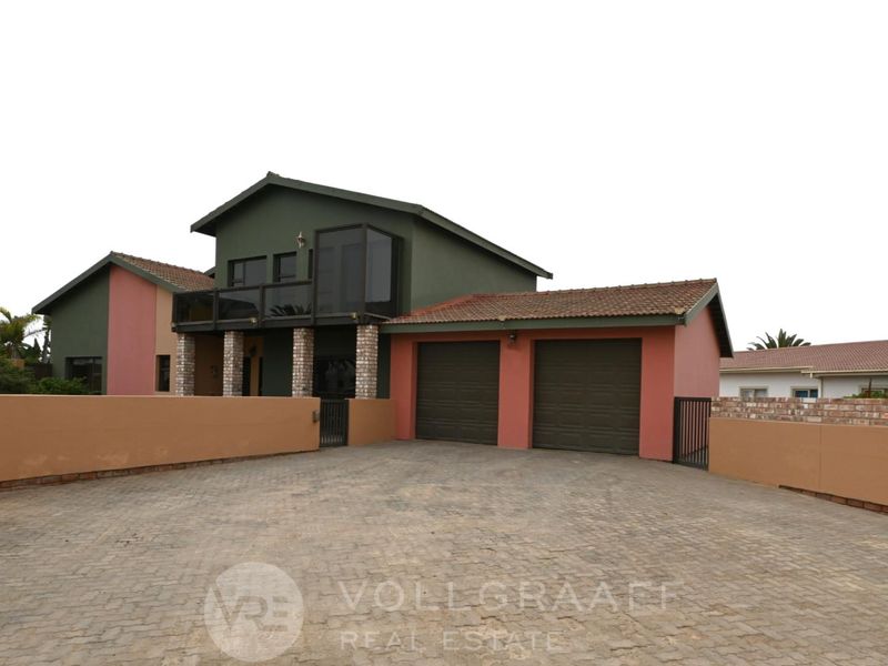 Spacious Family Home To Rent - 1 June 2026 - Photo 1