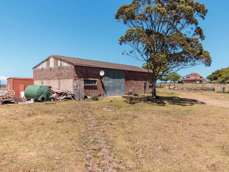 WHERE TOWN MEETS TRANQUILITY - BEAUTIFUL VIEWS - Photo 8