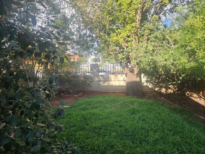 Bargain for  Investors ! - Photo 2