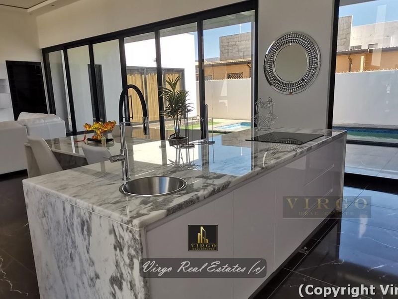 IMMACUATE 4 BEDROOM HOUSE FOR SALE IN ACADEMIA EXT 1: PRICE REDUCED!! - Photo 2