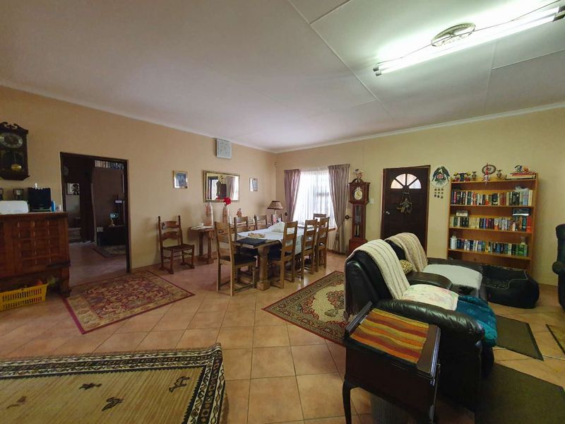 PRICE REDUCED TO N$ 2,050,000-00 FOR A QUICK SALE... - Photo 4