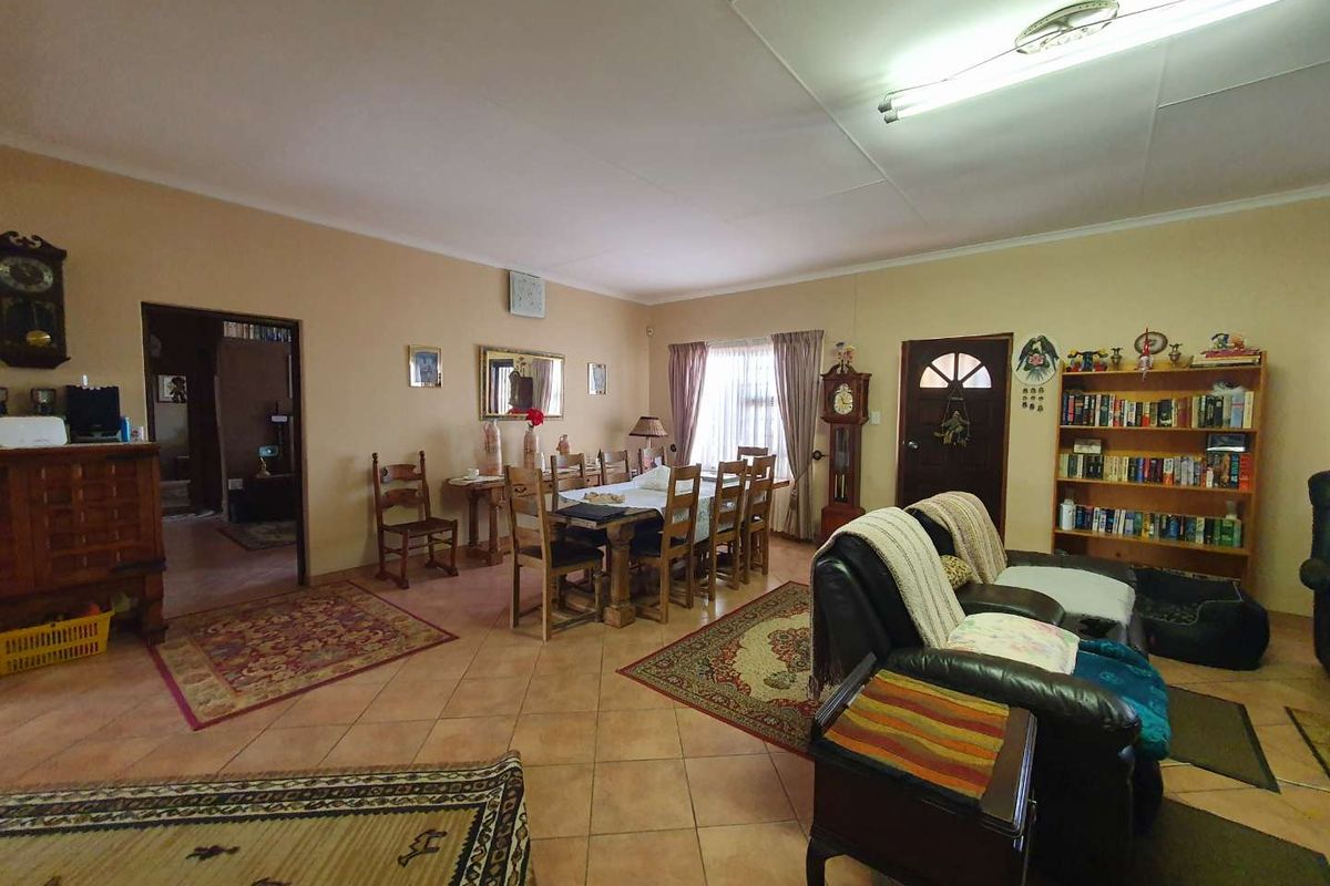 PRICE REDUCED TO N$ 2,050,000-00 FOR A QUICK SALE... - Photo 4