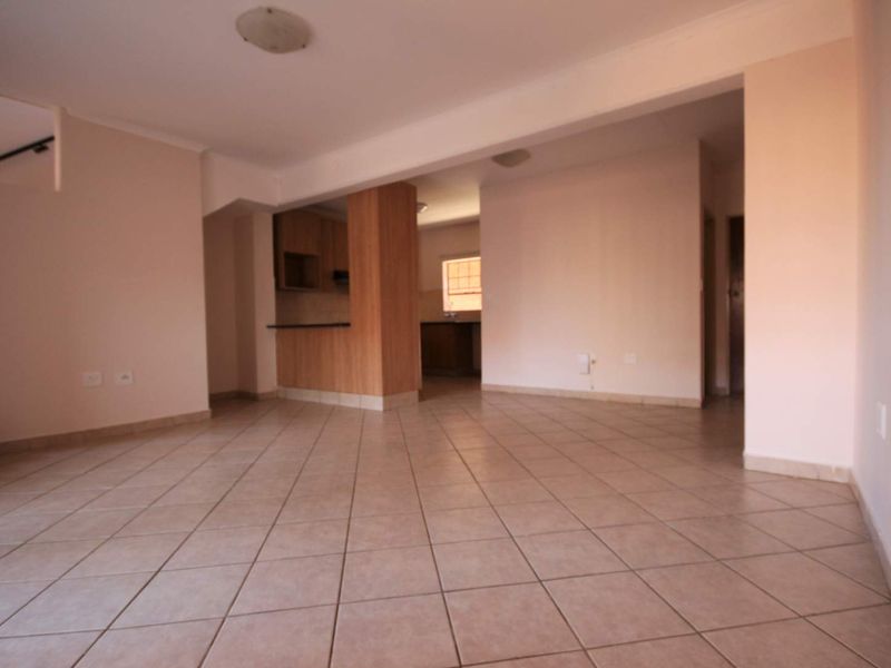 Perfect Lock-Up-and-Go Available from June 2026! - Photo 2