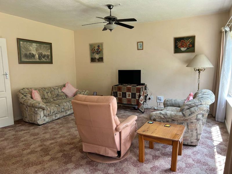 Duplex in prime position. - Photo 8