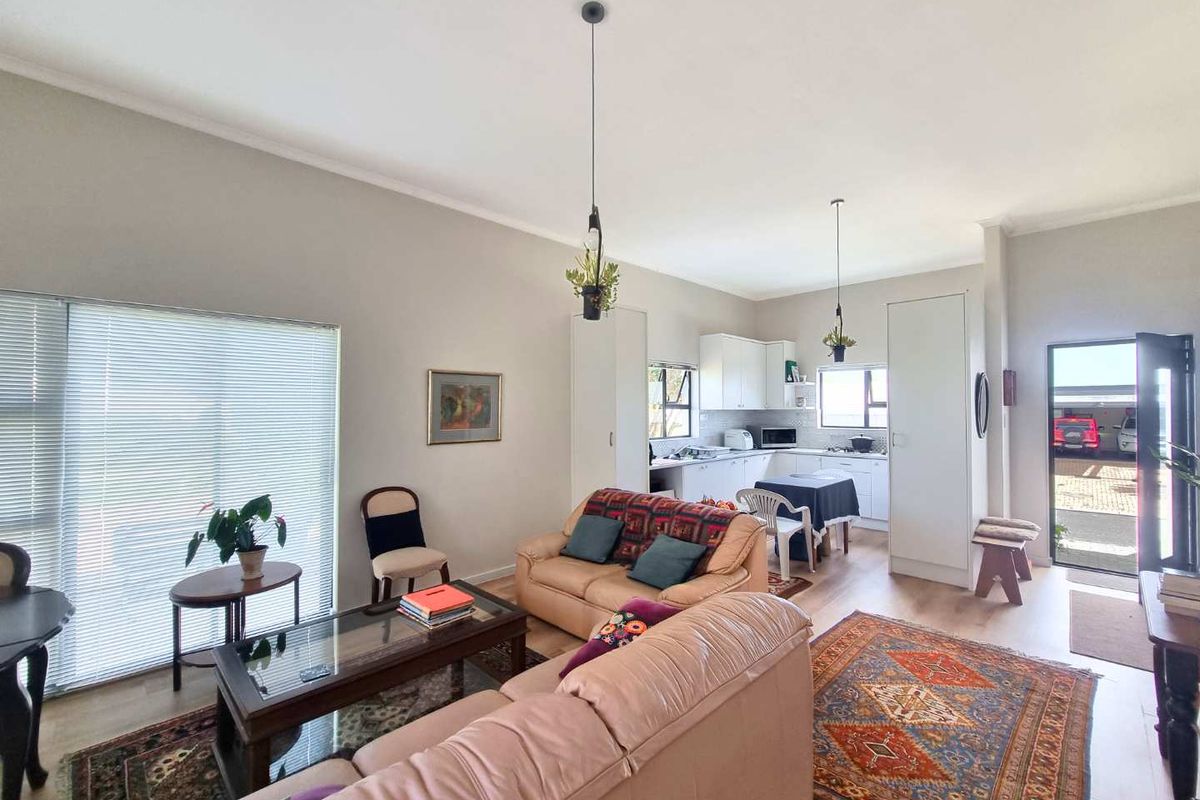 Effortless Living in The Avenues Estate, Sandbaai - Photo 4