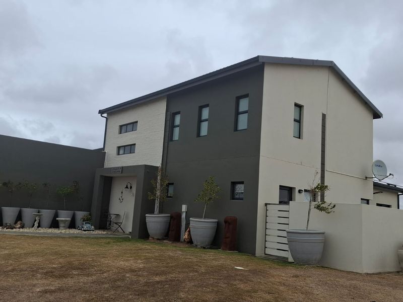 Coastal Luxury & Flair at Breedezicht Estate! - Photo 5