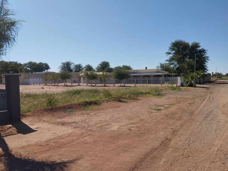 WELL-LOCATED LARGE ERF FOR SALE IN MARIENTAL NORTH – EASTERN SIDE - Photo 7