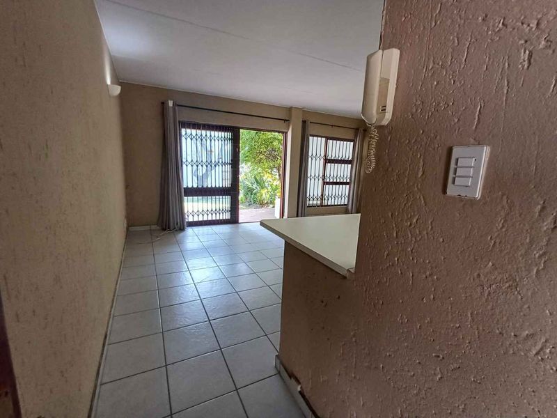 Luxury Bachelor Apartment in Prime Morningside Location - Photo 2