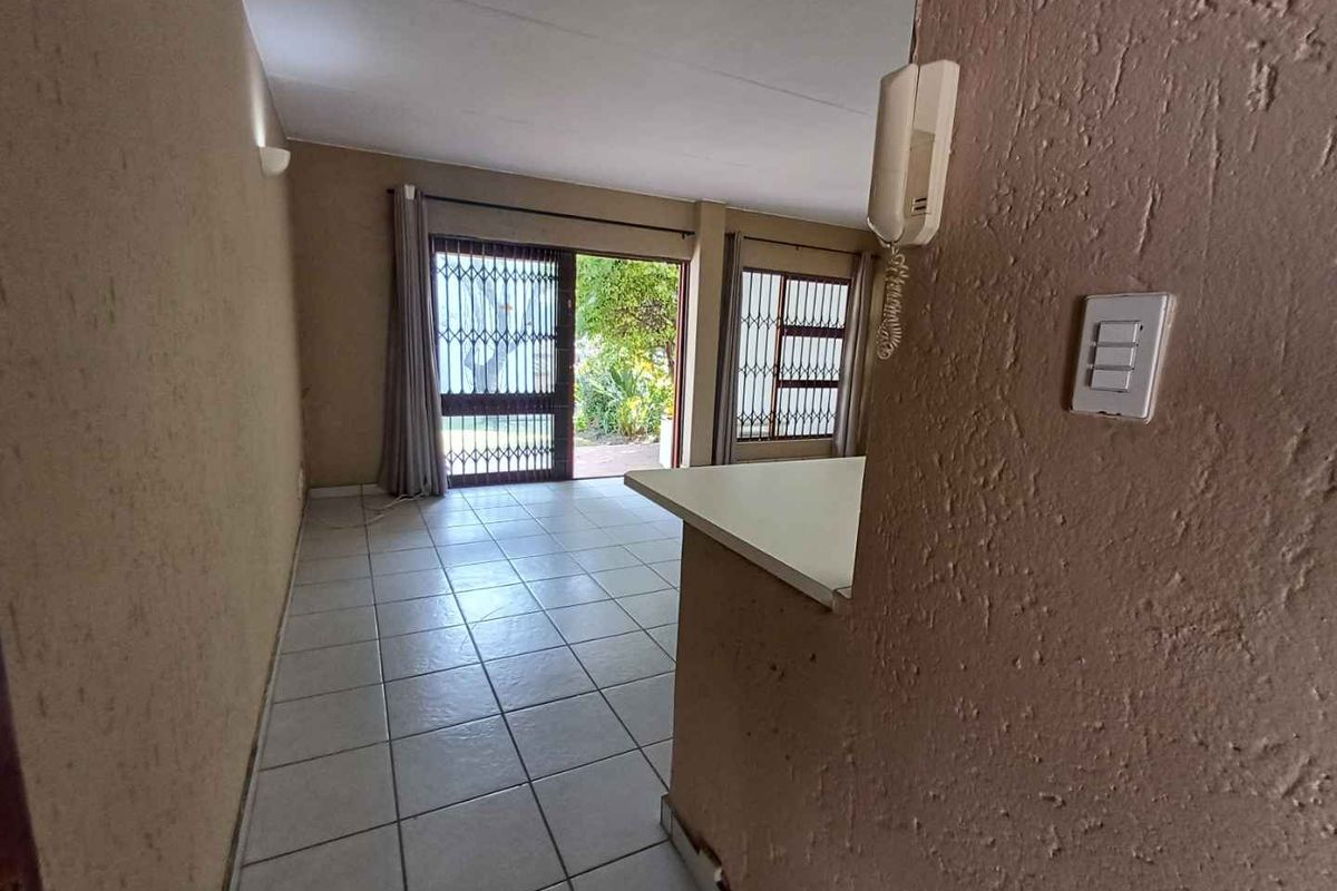 Luxury Bachelor Apartment in Prime Morningside Location - Photo 2