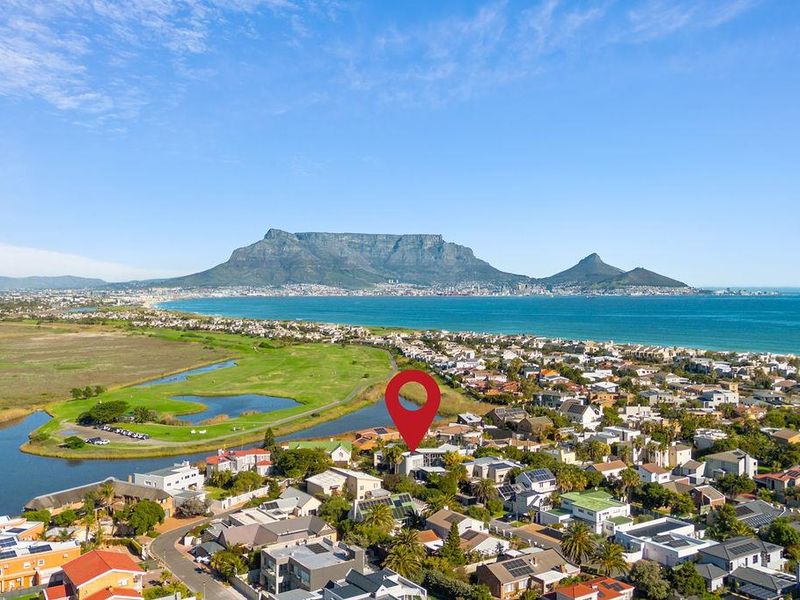 Industrial Style Luxurious Home - Photo 3