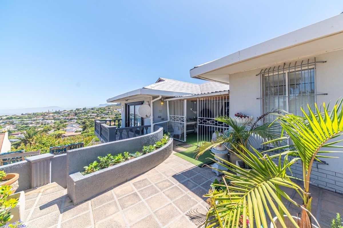 Spacious Furnished Loevenstein Home with Panoramic Views - Photo 2