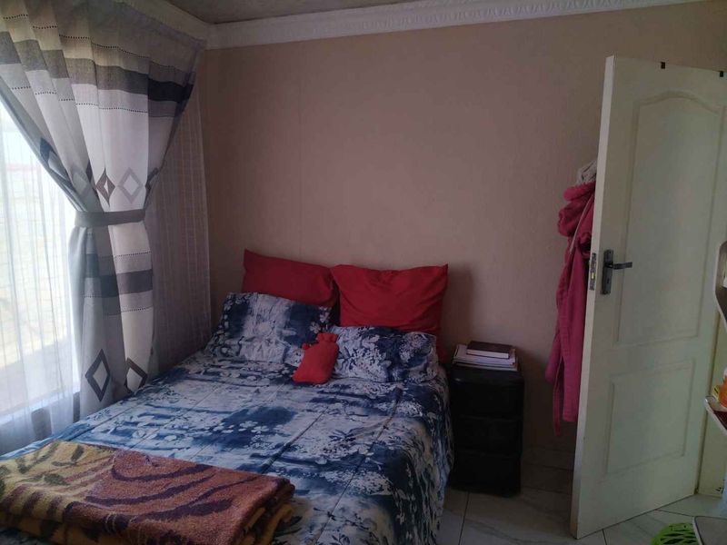 3 bedrooms house for sale in Soshanguve B1 - Photo 9