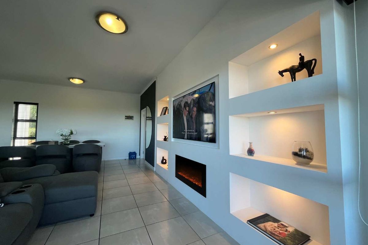 Luxury Top Floor Apartment with Sea Views – Ballito Hills - Photo 4