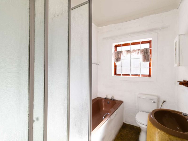 Quaint Garden Cottage - Photo 5