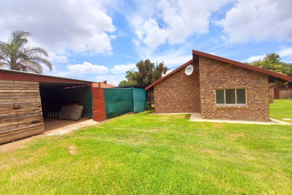 Four bedrooms house for sale in Suiderberg - Photo 3