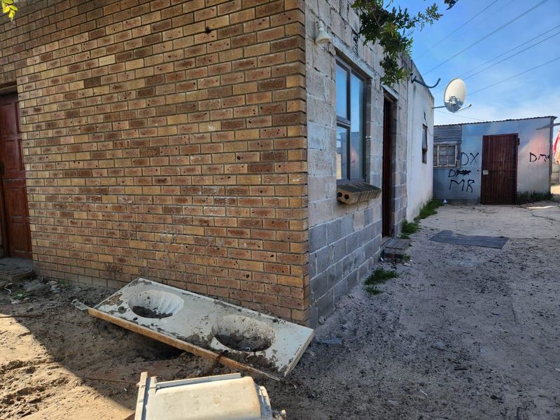 2-Bedroom House for Sale in Delft Suburban. - Photo 9