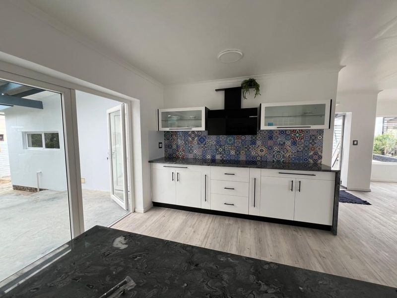 EXCEPTIONAL EUROPEAN STYLE HOME FOR SALE IN HAGE HEIGHTS - Photo 4