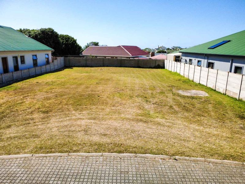 Vacant stand for sale in Berrisford Place. - Photo 2